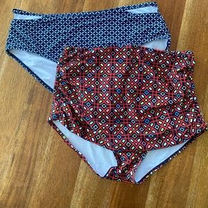 *NWOT* SET OF SWIMSUIT BOTTOMS